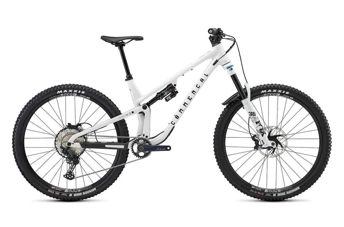 Commencal Meta V5 Essential
